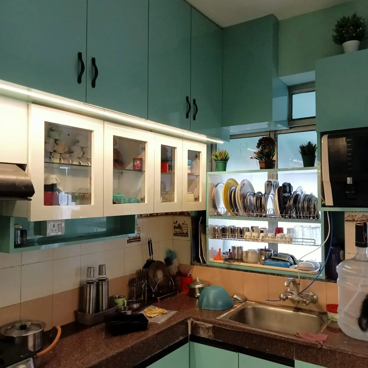 Modern Modular Kitchen